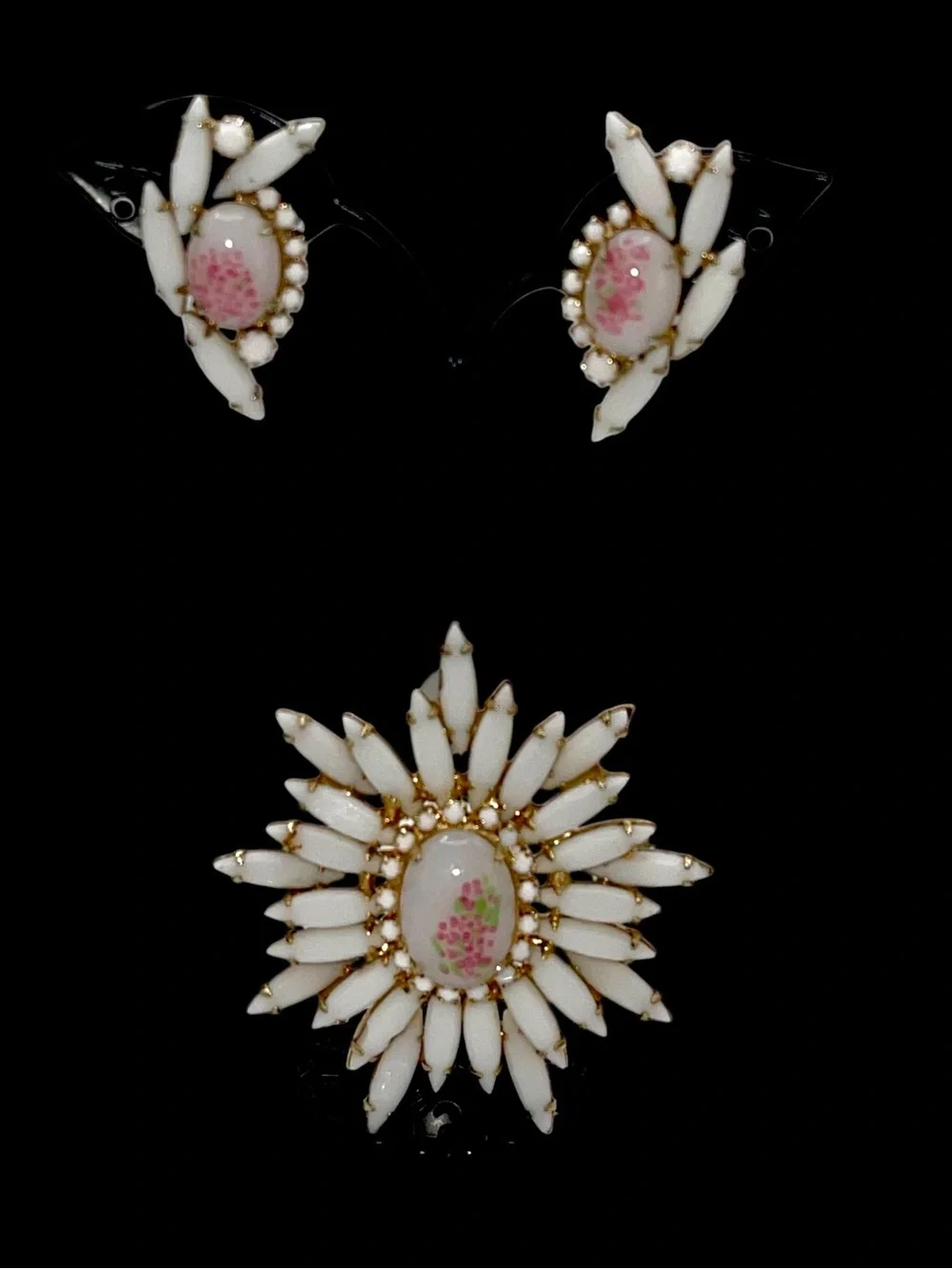 Vintage Judy Lee Milk Glass Sunburst Brooch & Clip Earrings Demi Parure Set
